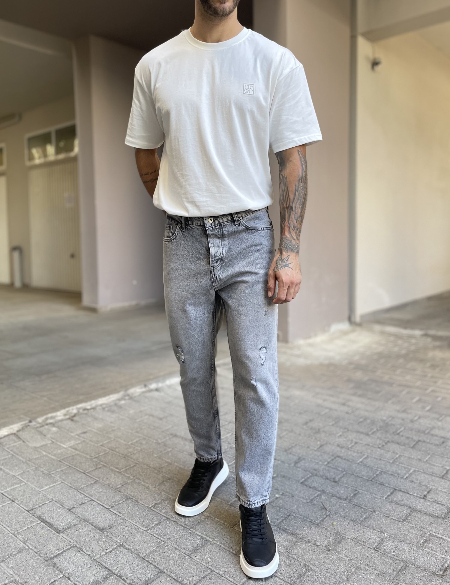 Ανδρικό γκρι ξεβαμμένο loose τζιν πεντάτσεπο με φθορές WE2390 φωτογραφία